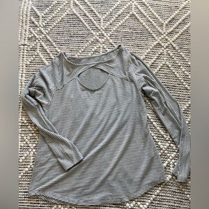 accent opening at neck Soft Surroundings long sleeve stripped stretchy